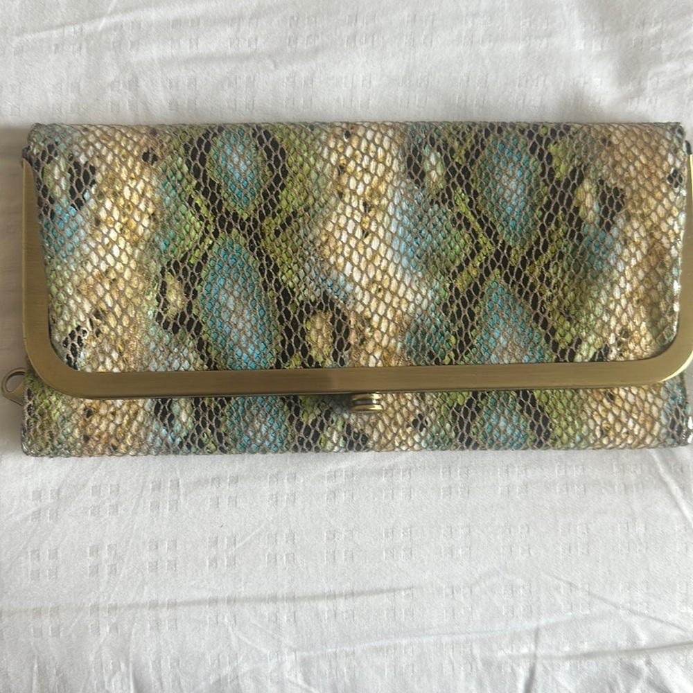 EUC HOBO Lauren clutch/wallet in Garden Snake Print